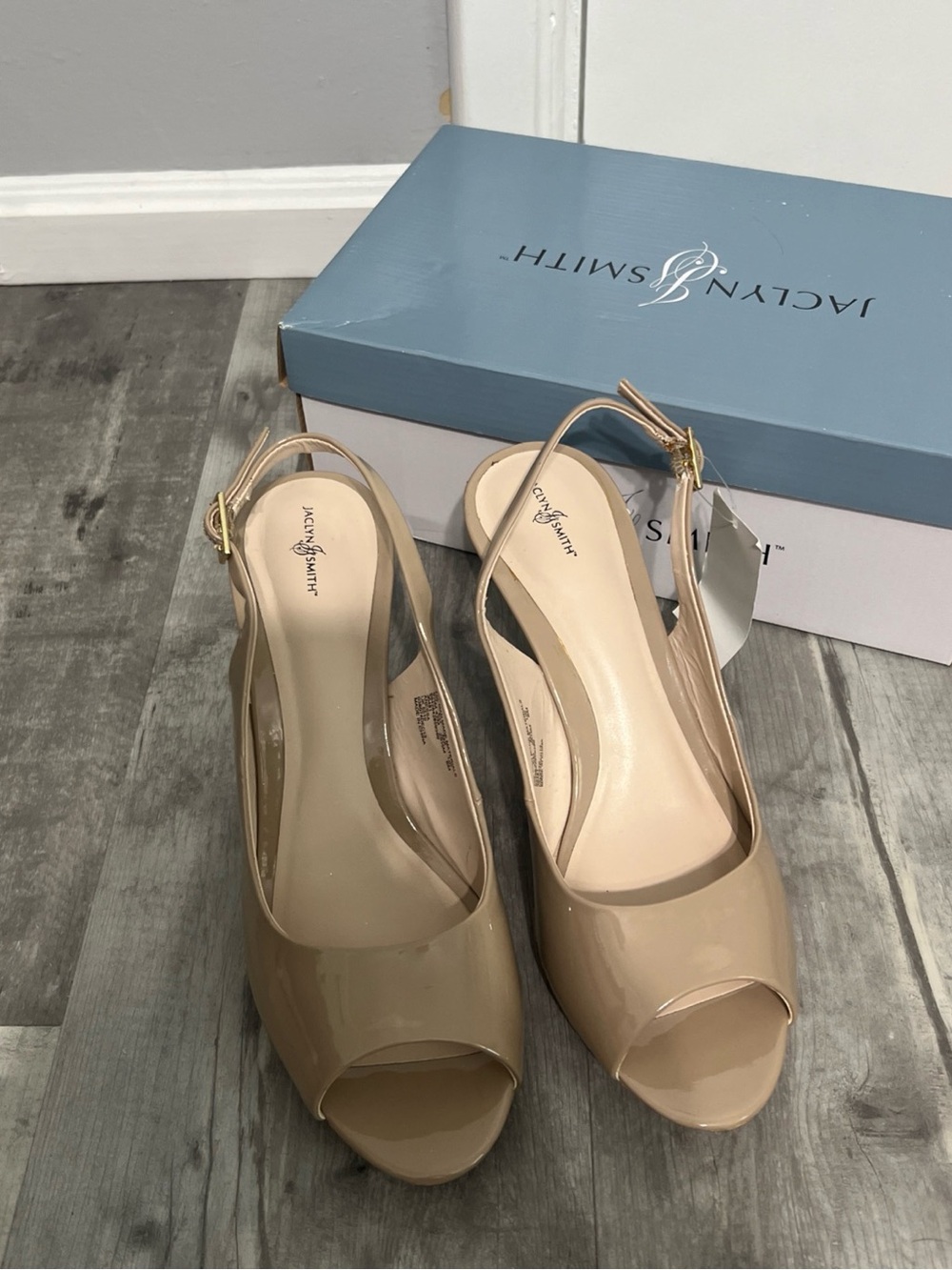Jaclyn Smith Nude Patent Peep Toe Slingback Heels
